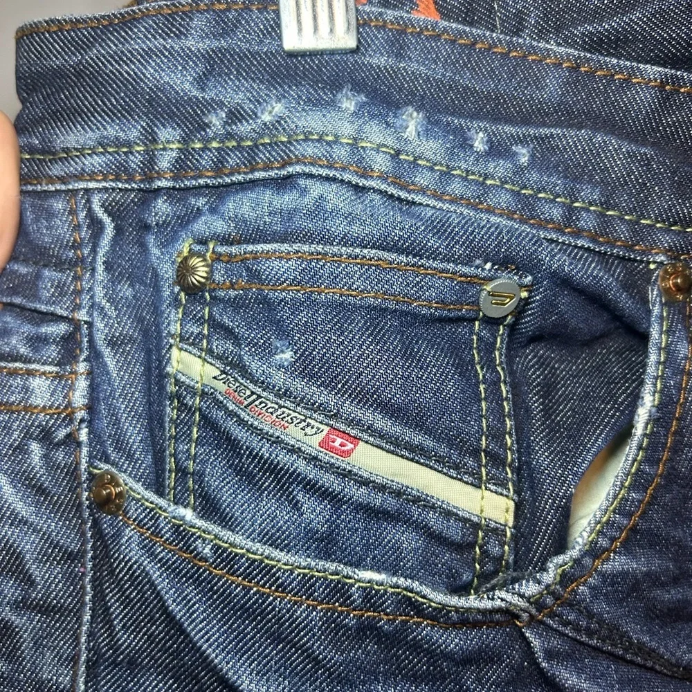 Diesel DNA "dirty new age" stacked slim distressed jeans - Picture 6 of 16